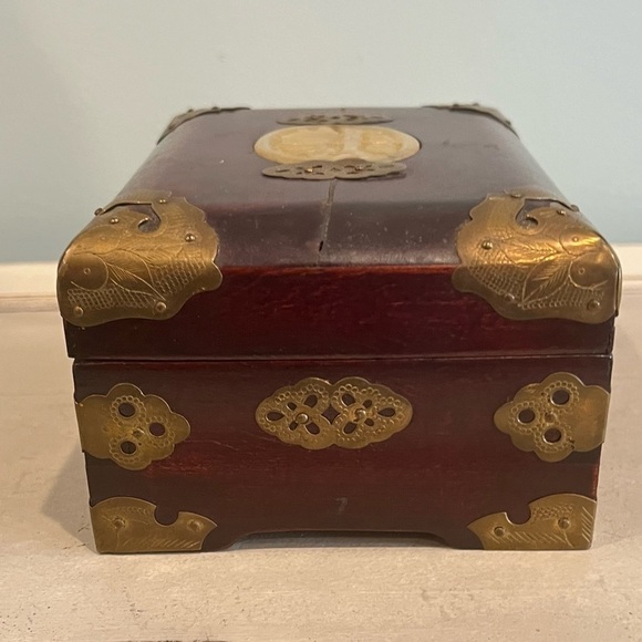 VINTAGE ORNATE LATCH WOOD BRASS JEWELRY BOX HOME DECOR - Picture 4 of 11